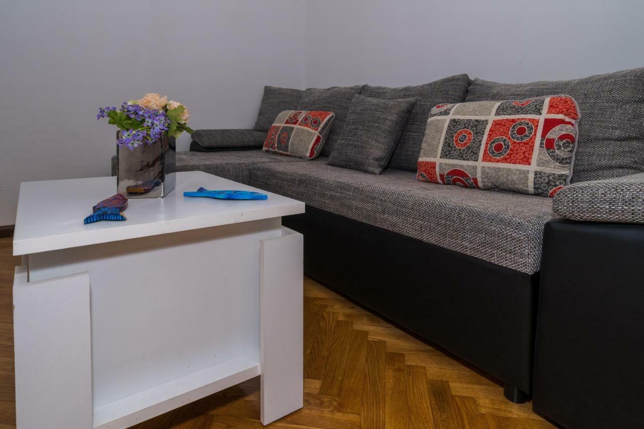 2 bedroom apartment/parking/market Split Eksteriør bilde